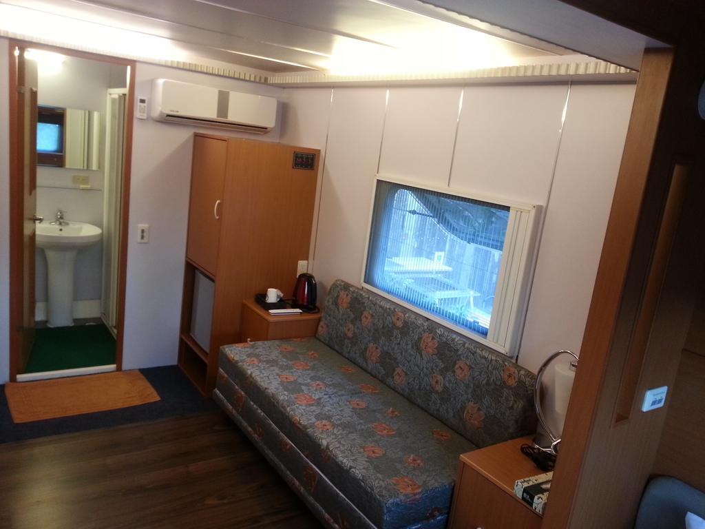 Kenting Houbihu Camping Car B&B Longshui ภายนอก รูปภาพ