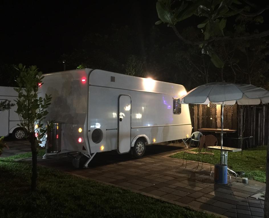 Kenting Houbihu Camping Car B&B Longshui ภายนอก รูปภาพ